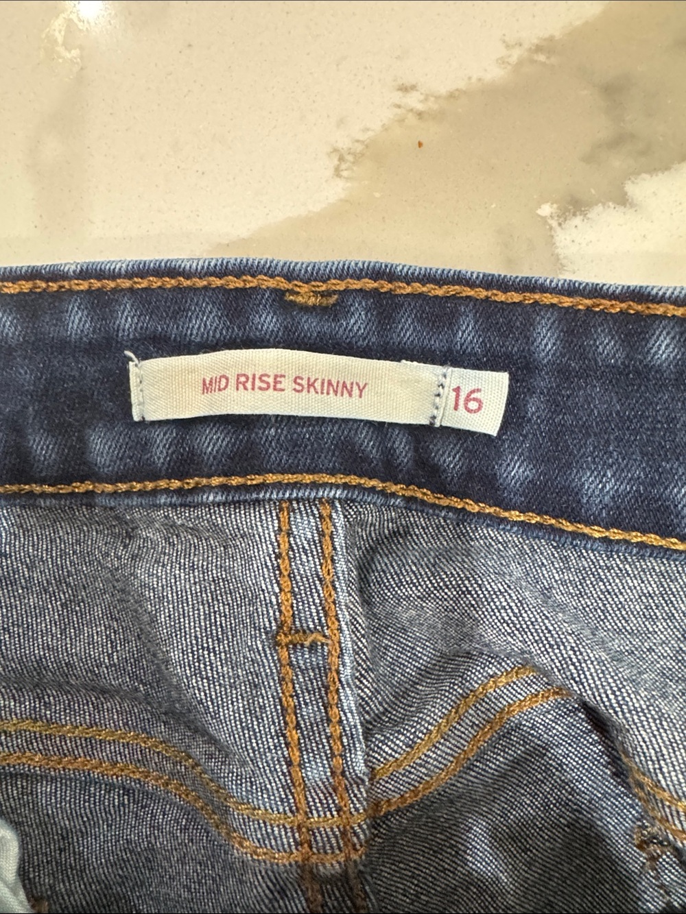 Levi’s Dark Wash Women’s Jeans size 16 - Picture 4 of 5